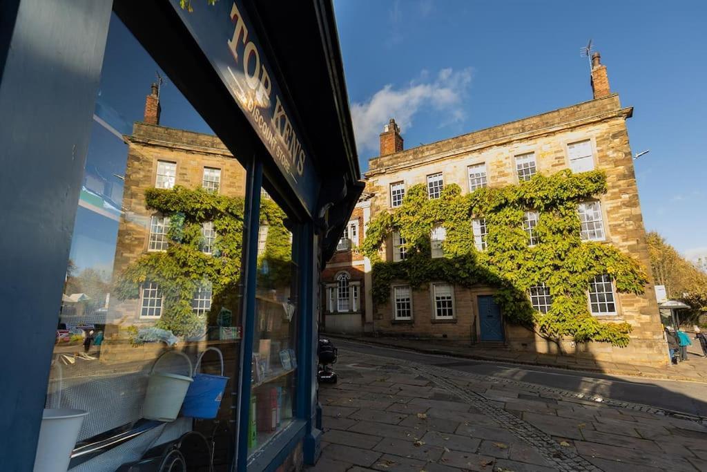 Fryers Cottage - Beautiful 2 Bedroom Town & Country Cottage On Edge Of Peak District Wirksworth エクステリア 写真